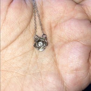 Rose shaped necklace